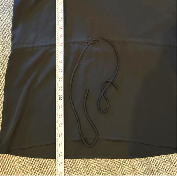 AQUA BLOOMINGDALES Black Crochet Lace Inset Drawstring V-neck Blouse Tunic S - Picture 4 of 6